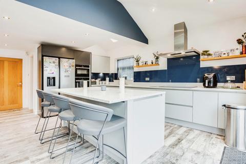 4 bedroom detached house for sale, Haighside Way, Rothwell, LEEDS