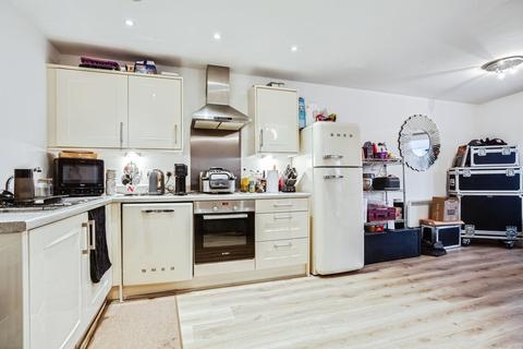 1 bedroom flat for sale, Kingsway Gardens, Ossett