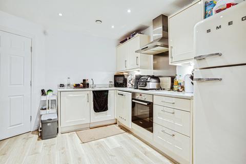 1 bedroom flat for sale, Kingsway Gardens, Ossett