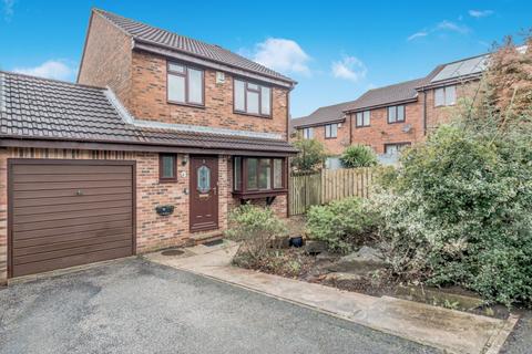 Meadowcroft Rise, Bierley, Bradford, West Yorkshire, BD4