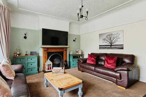 4 bedroom semi-detached house for sale, Broadway Avenue, Wallasey