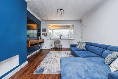 3 bedroom terraced house for sale, Stirling Grove, Nottingham