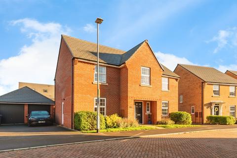 4 bedroom detached house for sale, Cabourn Drive, Bingham, Nottingham