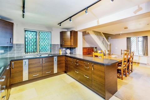 3 bedroom detached house for sale, Castle Road, Wellingborough