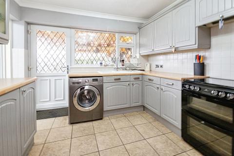 4 bedroom detached house for sale, Canada Drive, Cottingham