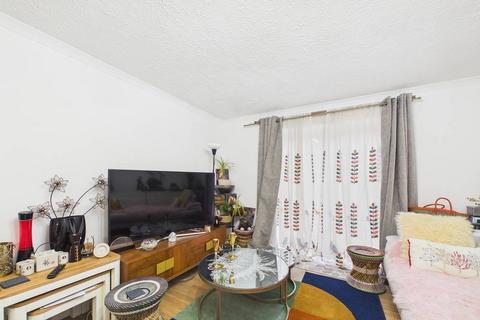 2 bedroom end of terrace house for sale, Trevithick Close, Feltham, TW14