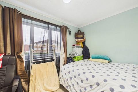 2 bedroom end of terrace house for sale, Trevithick Close, Feltham, TW14