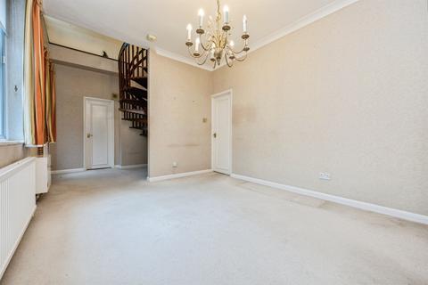 4 bedroom character property for sale, Bridle Manor, Halton, Aylesbury