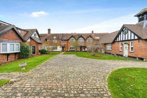 4 bedroom character property for sale, Bridle Manor, Halton, Aylesbury