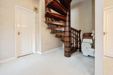 4 bedroom character property for sale, Bridle Manor, Halton, Aylesbury