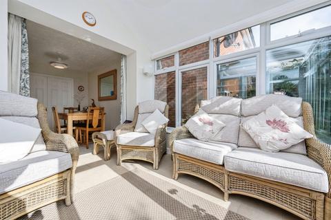 undefined, Youens Drive, Thame