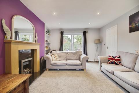 3 bedroom terraced house for sale, Carve Ley, Welwyn Garden City