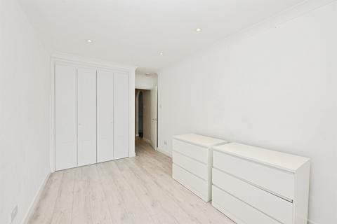 1 bedroom flat for sale, Athelstan Walk South, WELWYN GARDEN CITY