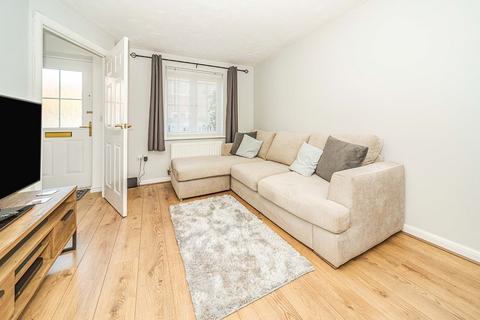 2 bedroom end of terrace house for sale, Richards Street, Hatfield