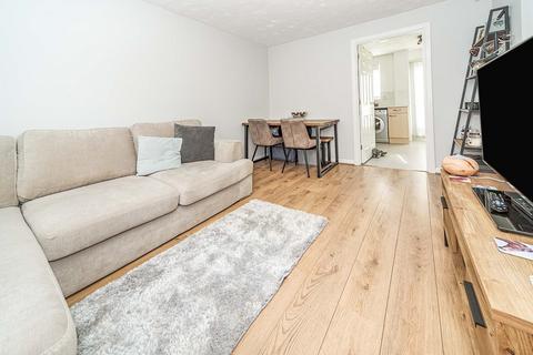 2 bedroom end of terrace house for sale, Richards Street, Hatfield