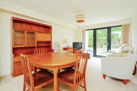 2 bedroom flat for sale, Curbridge Road, Witney