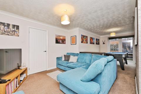 3 bedroom detached house for sale, Royal Oak Court, Edwinstowe, Mansfield