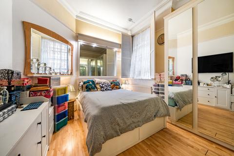 4 bedroom flat for sale, Brook Green, London