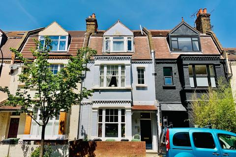 1 bedroom flat for sale, Shinfield Street, London