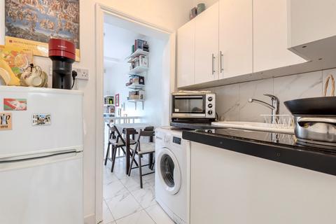 1 bedroom flat for sale, Shinfield Street, London