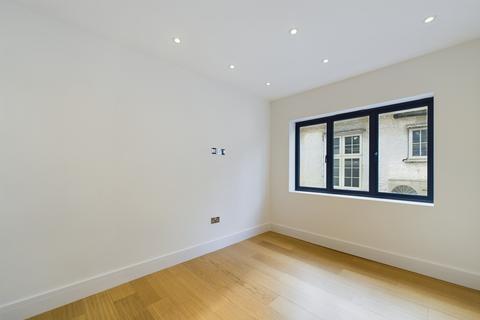 1 bedroom ground floor flat for sale, Brondesbury Park, London