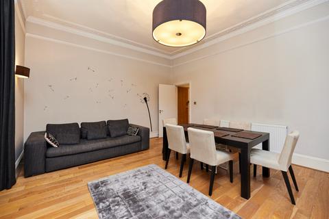 2 bedroom flat for sale, Shepherds Bush Road, London