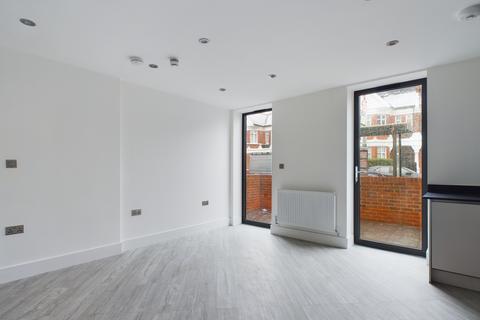 1 bedroom flat for sale, Anson Road, London