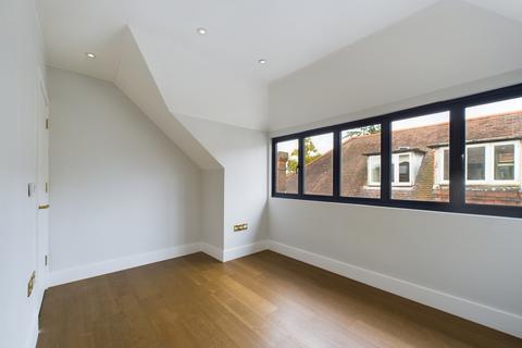 1 bedroom ground floor flat for sale, Brondesbury Park, London