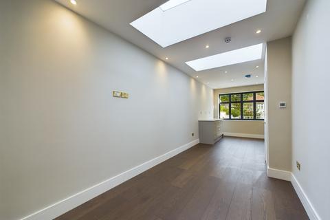 1 bedroom ground floor flat for sale, Brondesbury Park, London