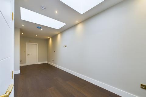 1 bedroom ground floor flat for sale, Brondesbury Park, London