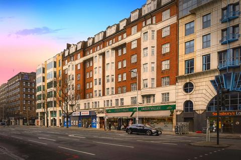 Kensington High Street, London