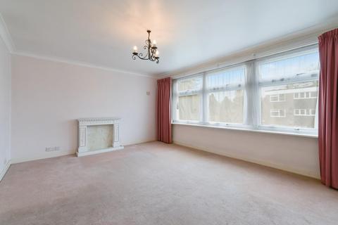 2 bedroom flat for sale, Downs Hill Road, Epsom KT18