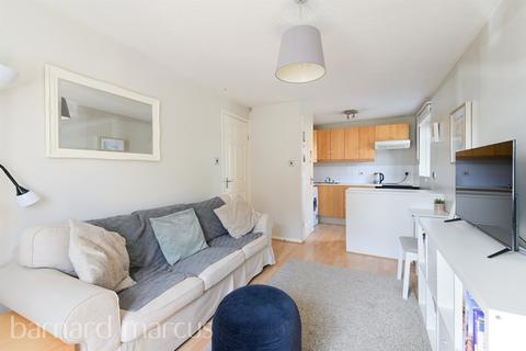undefined, Foxglove Way, Wallington