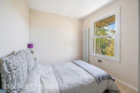 1 bedroom flat for sale, Elsham Road, London