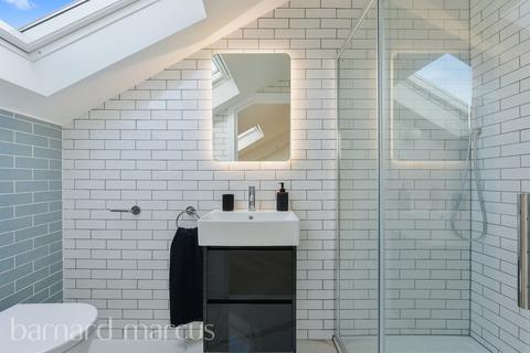 2 bedroom flat for sale, Shepherds Bush Road, London