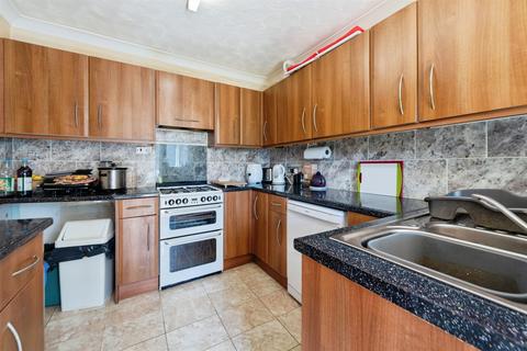3 bedroom end of terrace house for sale, The Boltons, Waterlooville