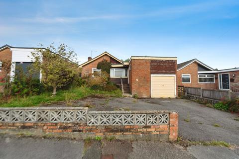 3 bedroom detached bungalow for sale, Cedar Crescent, Horndean, Waterlooville