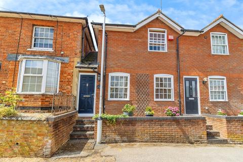 2 bedroom terraced house for sale - Mount Pleasant, Aspley Guise, Milton Keynes