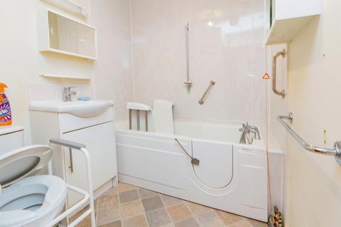 1 bedroom apartment for sale, Woburn Road, Woburn Sands, Milton Keynes