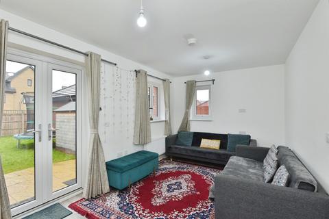 5 bedroom semi-detached house for sale, Burney Drive, Glebe Farm, Milton Keynes