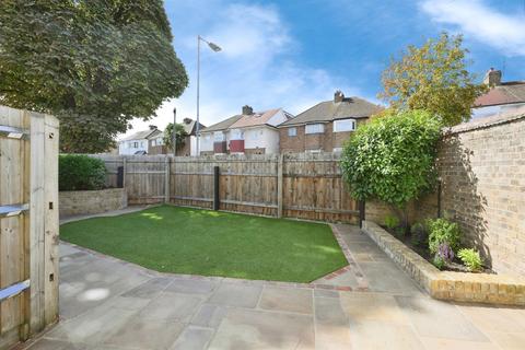 Turners Hill, Cheshunt, Waltham Cross