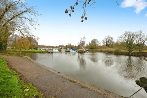 undefined, River Meads, Stanstead Abbotts, WARE