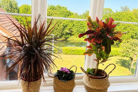 2 bedroom flat for sale, River Meads, Stanstead Abbotts, WARE