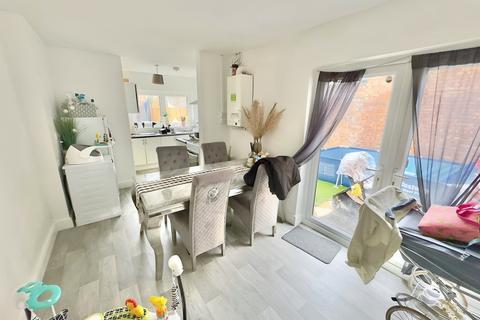 3 bedroom end of terrace house for sale, Oakroyd Crescent, WISBECH