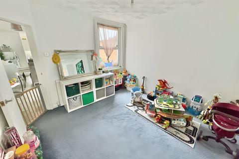 3 bedroom end of terrace house for sale, Oakroyd Crescent, WISBECH