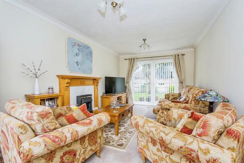 4 bedroom detached house for sale, Kestrel Drive, Wisbech