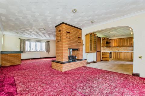 3 bedroom detached bungalow for sale, Frenchs Road, Walpole St. Andrew, Wisbech