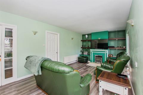 3 bedroom semi-detached house for sale, Station Avenue, Murrow, Wisbech