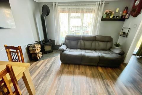 4 bedroom semi-detached house for sale, Sefton Avenue, Wisbech