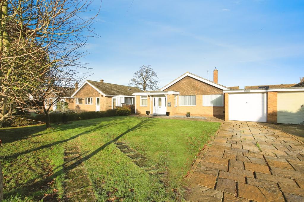 3 bedroom detached bungalow for sale